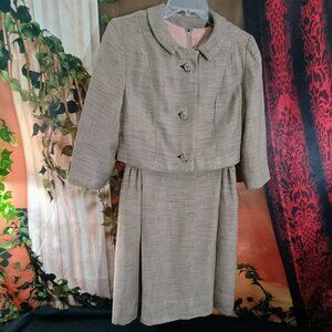 EUC: Vintage 1960s Two-Piece Dress & Jacket Set Sze 6-8 Beige Textured Weave 💛